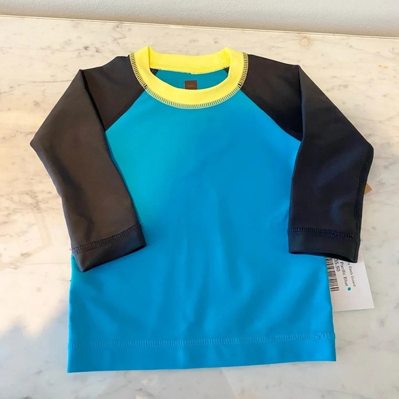 NWT Tea Collection Long Sleeve Rash Guard Size 6-9 Months - Picture 2 of 3